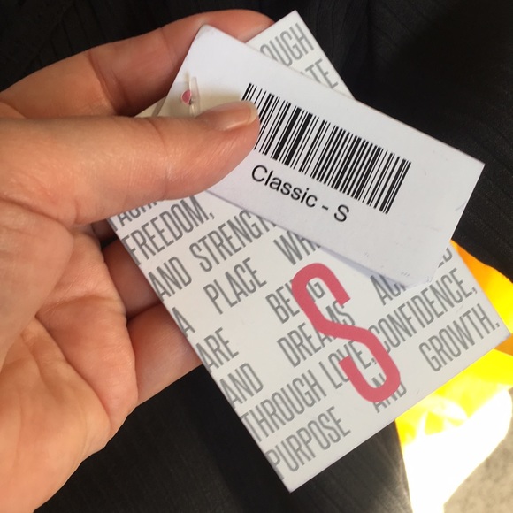 Classic T LulaRoe - Picture 5 of 6